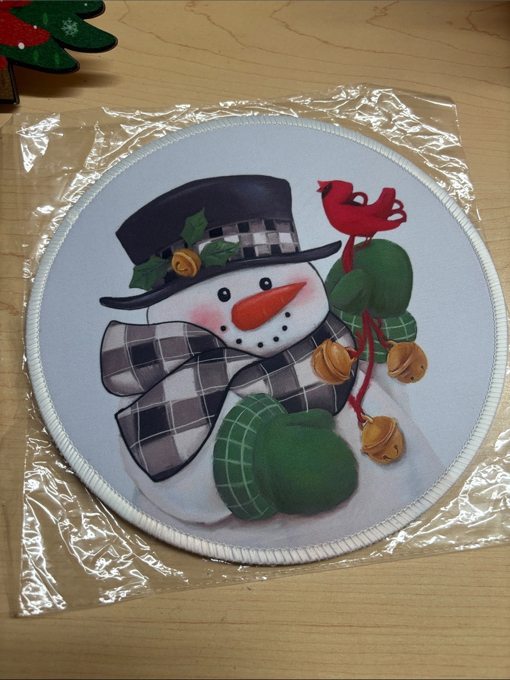 Festive Snowman Holiday Placemat - White & Green - Picture 4 of 5
